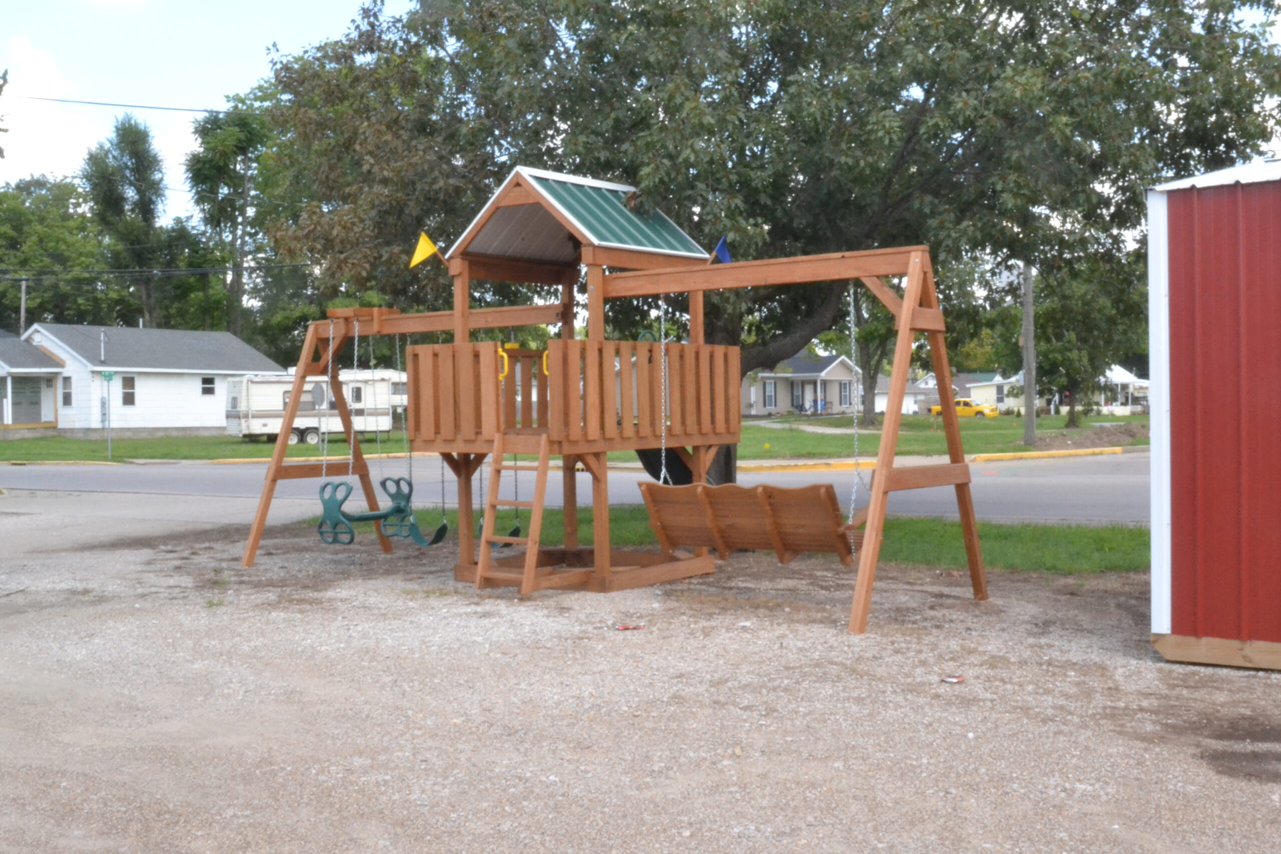 Family Fun 4' Deck