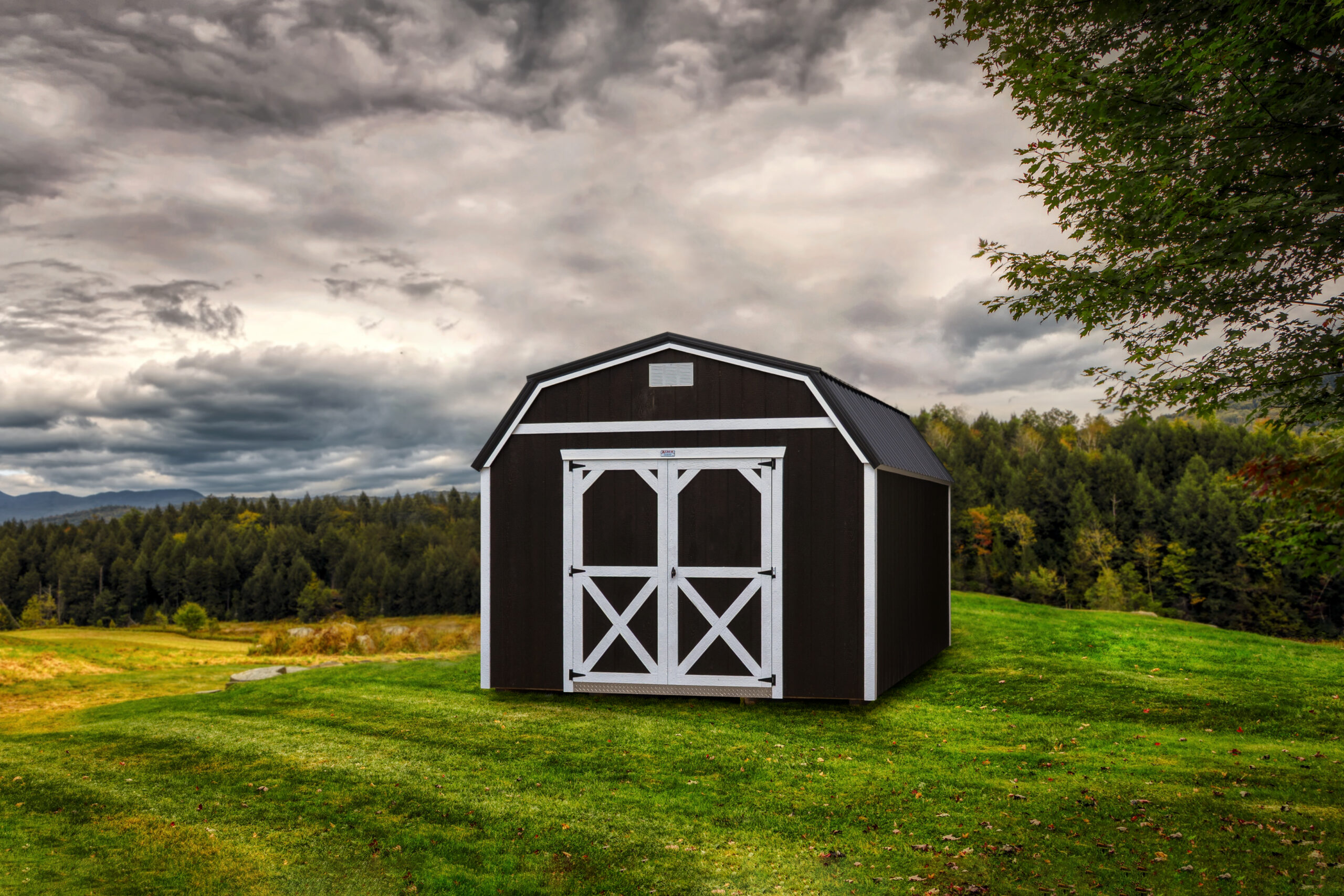 Lofted Gambrel Barn in Ebony