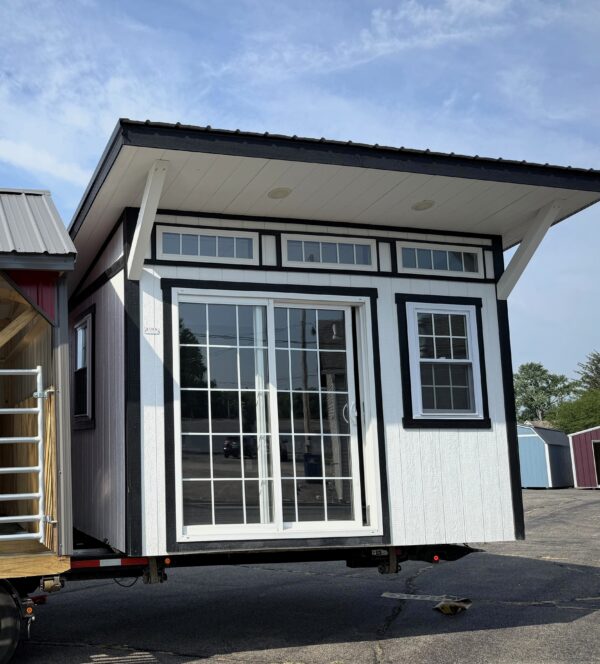 10 x 12 Classic Studio