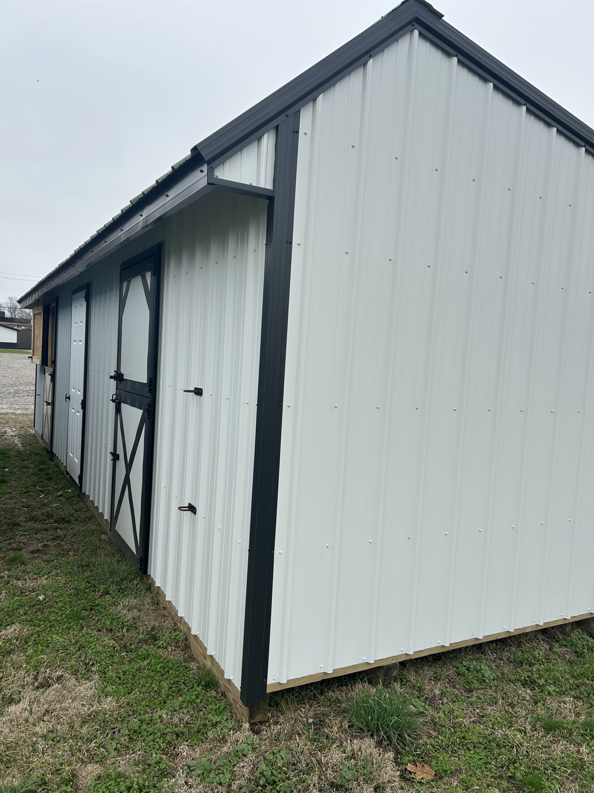 10 x 30 Deluxe Horse Barn - Image 2