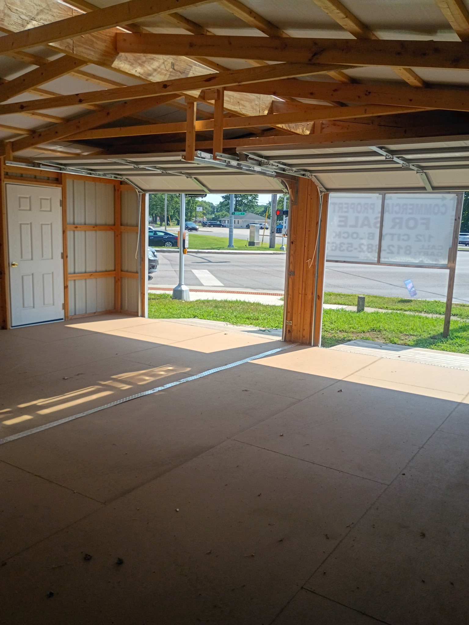24x24 Two Car Garage - Image 2