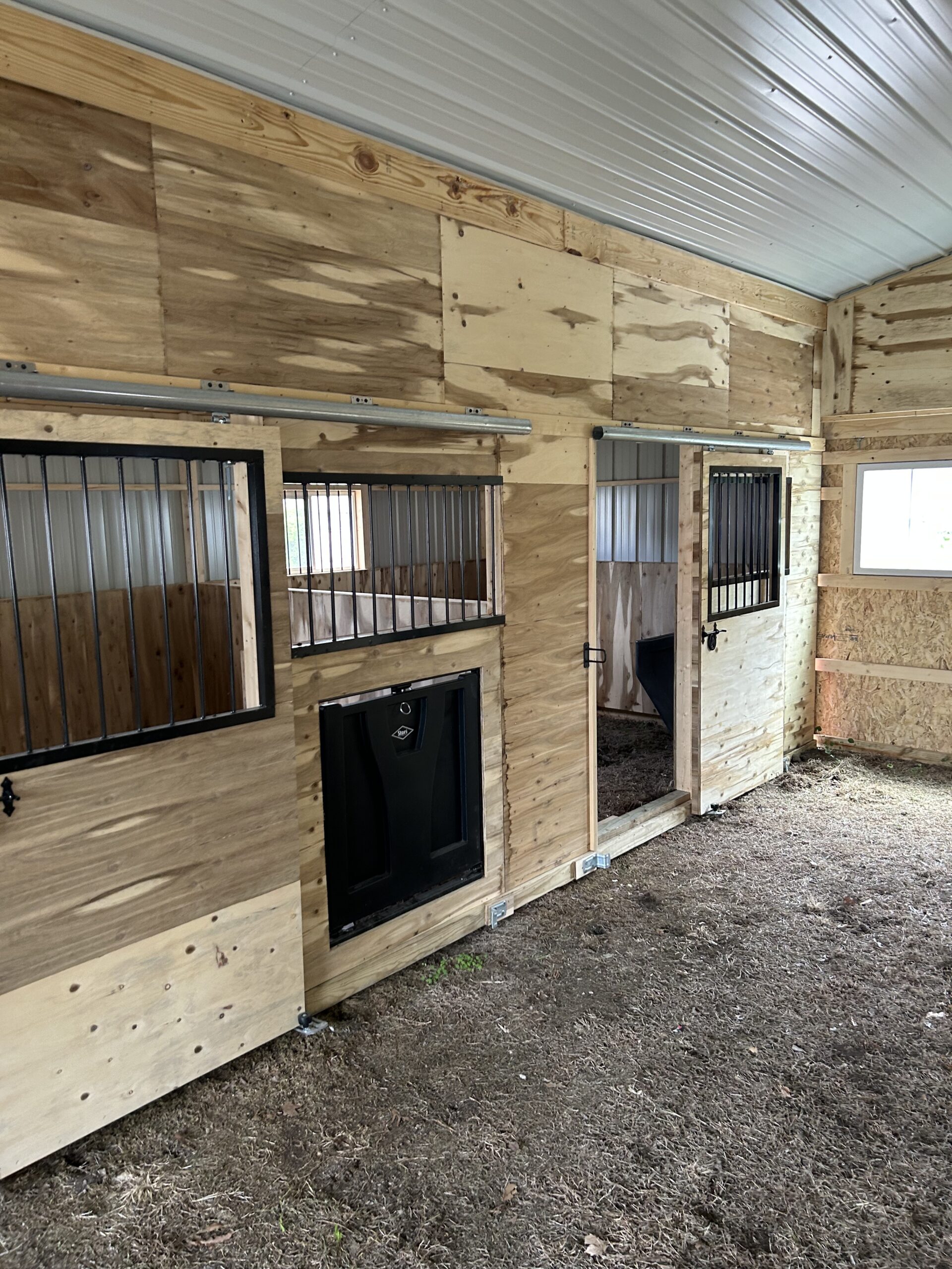 30x30 Heritage Horse Barn - Image 3